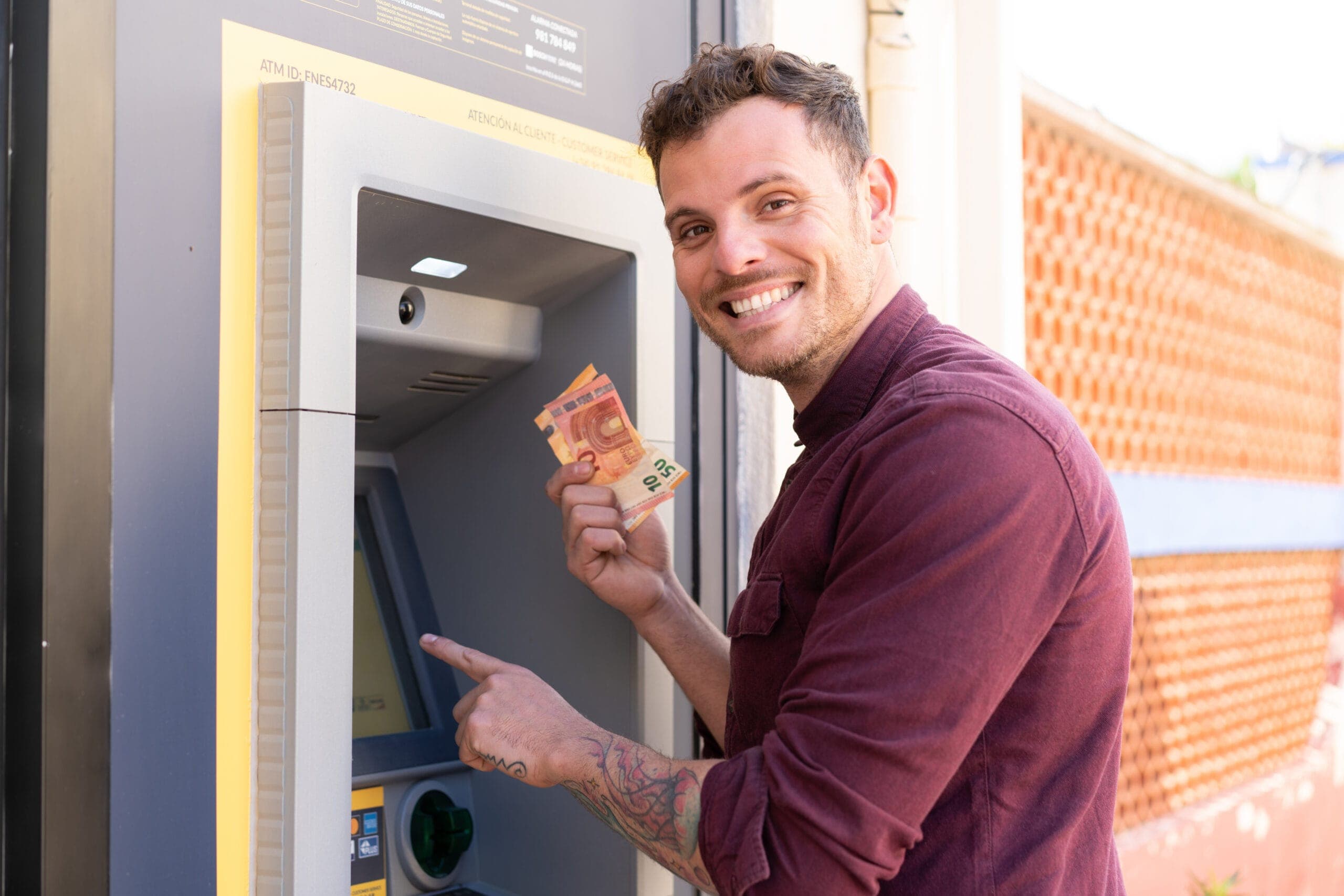 retrait réussi d'une Yescard, l'art de se faire de l'argent de manière intelligente et stratégique.